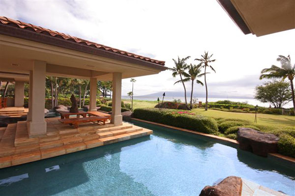 maui thousandwaves 234 Magnificent Beach Home in Maui, a Tribute to Living Large