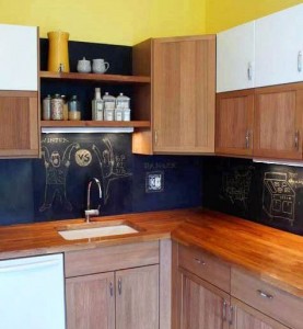 Chalkboard backsplash 2 277x300 Chalkboard backsplash 2