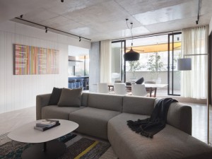 modern property house 300x225 modern property house