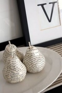 35-Sensible-Vintage-Like-DIY-Book-Paper-Decoration-Projects-For-Your-Home-homesthetics-decor-8