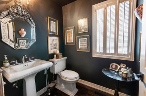 Decorate-the-powder-room-walls-with-framed-art-work