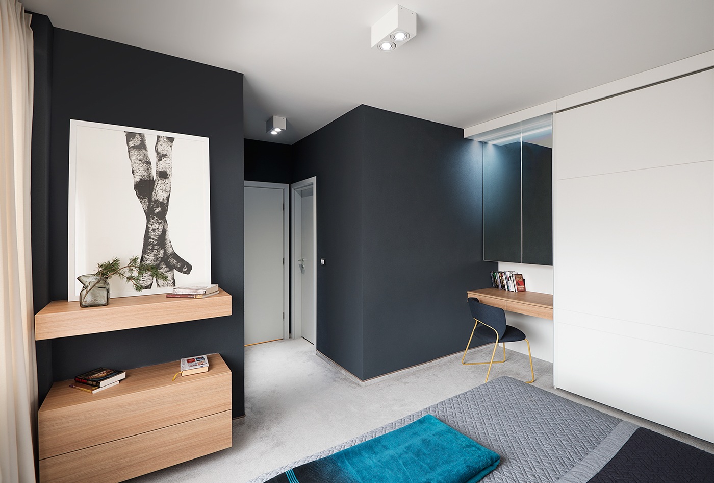 black-and-wood-bedroom-design