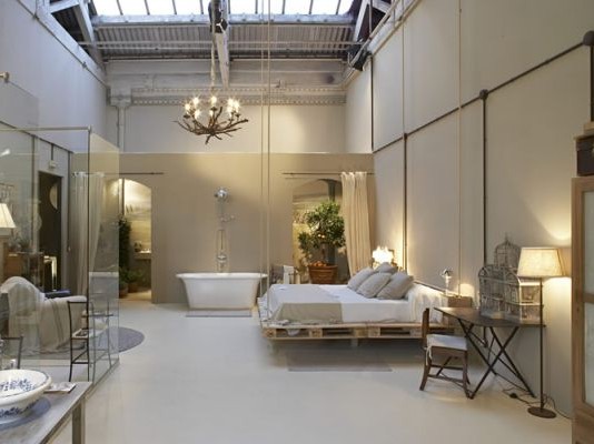 Стилен и интересен апартамент в Барселона, Испания