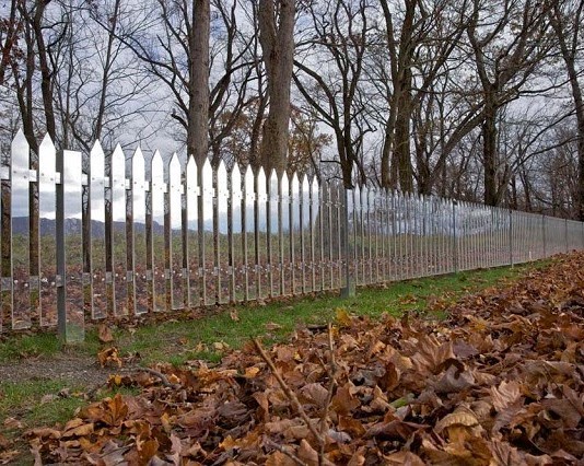 Ограда-огледало