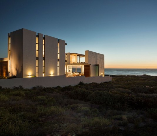 Проектът Pearl Bay Residence от Gavin Maddock Design Studio