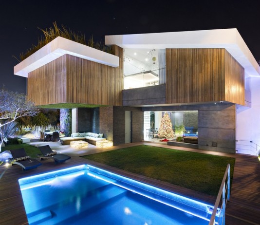 Креативна и модерна семейна къща в Мексико